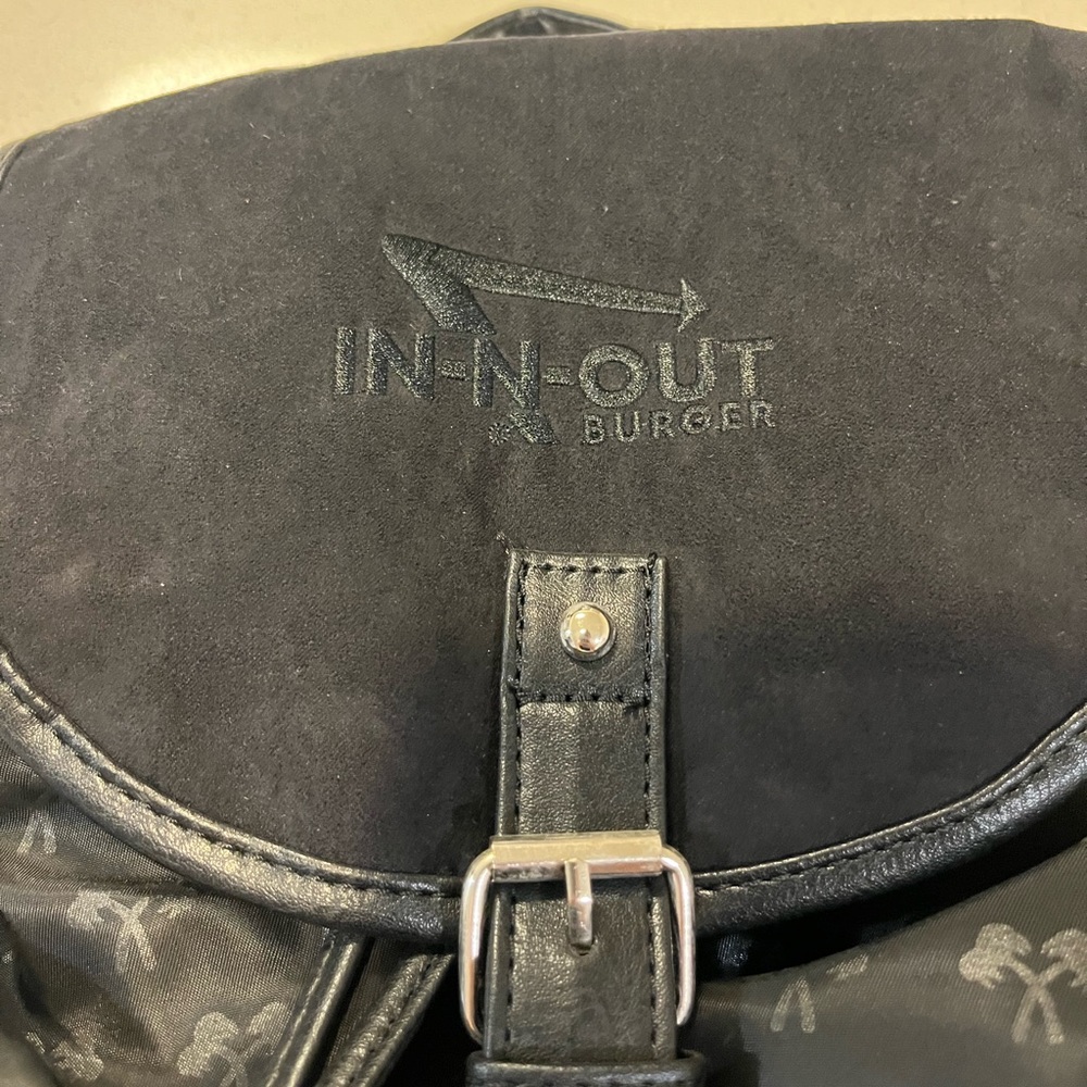 In-N-Out Backpack - Picture 2 of 4
